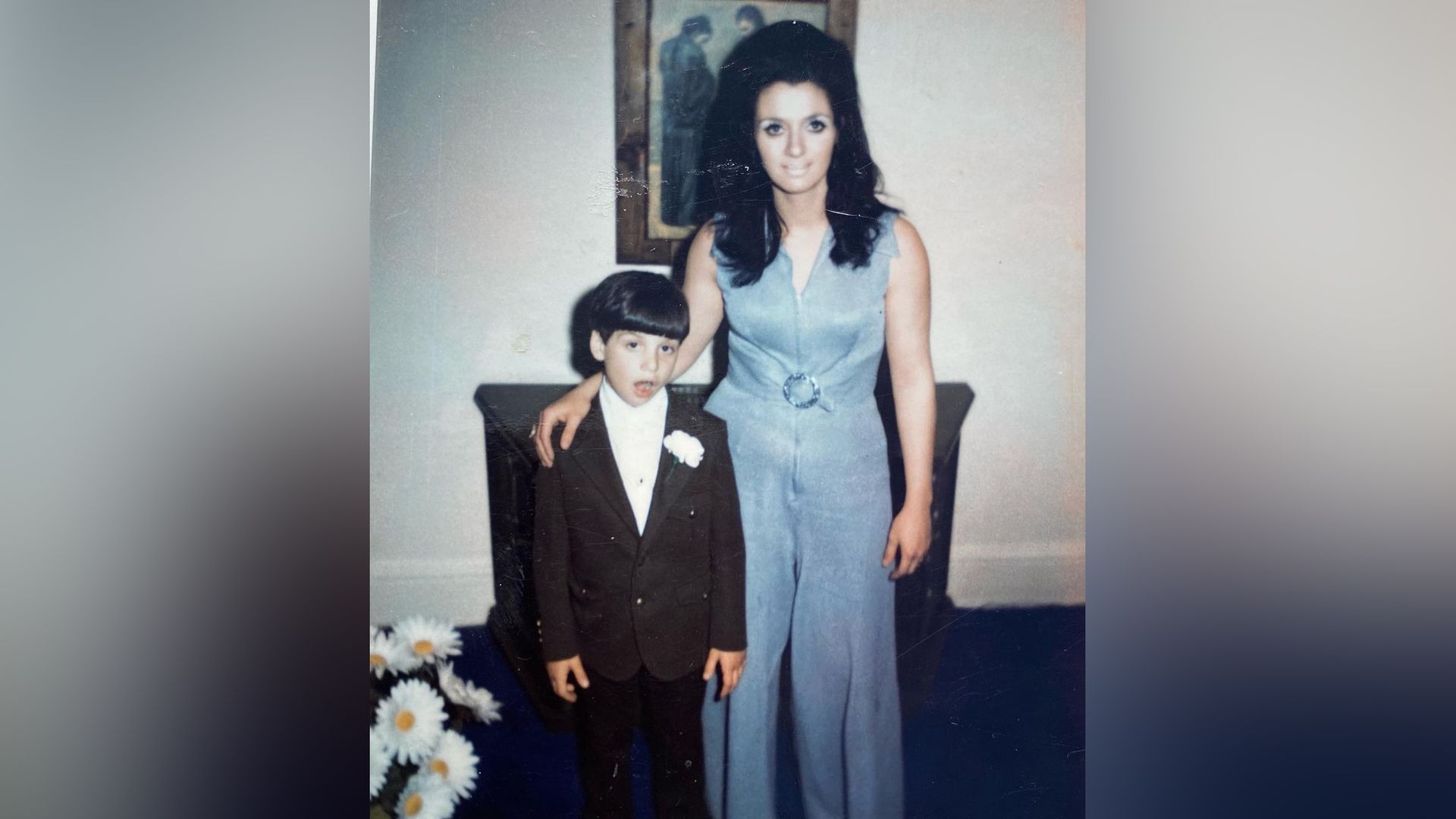 Frank Grillo da bambino con sua madre