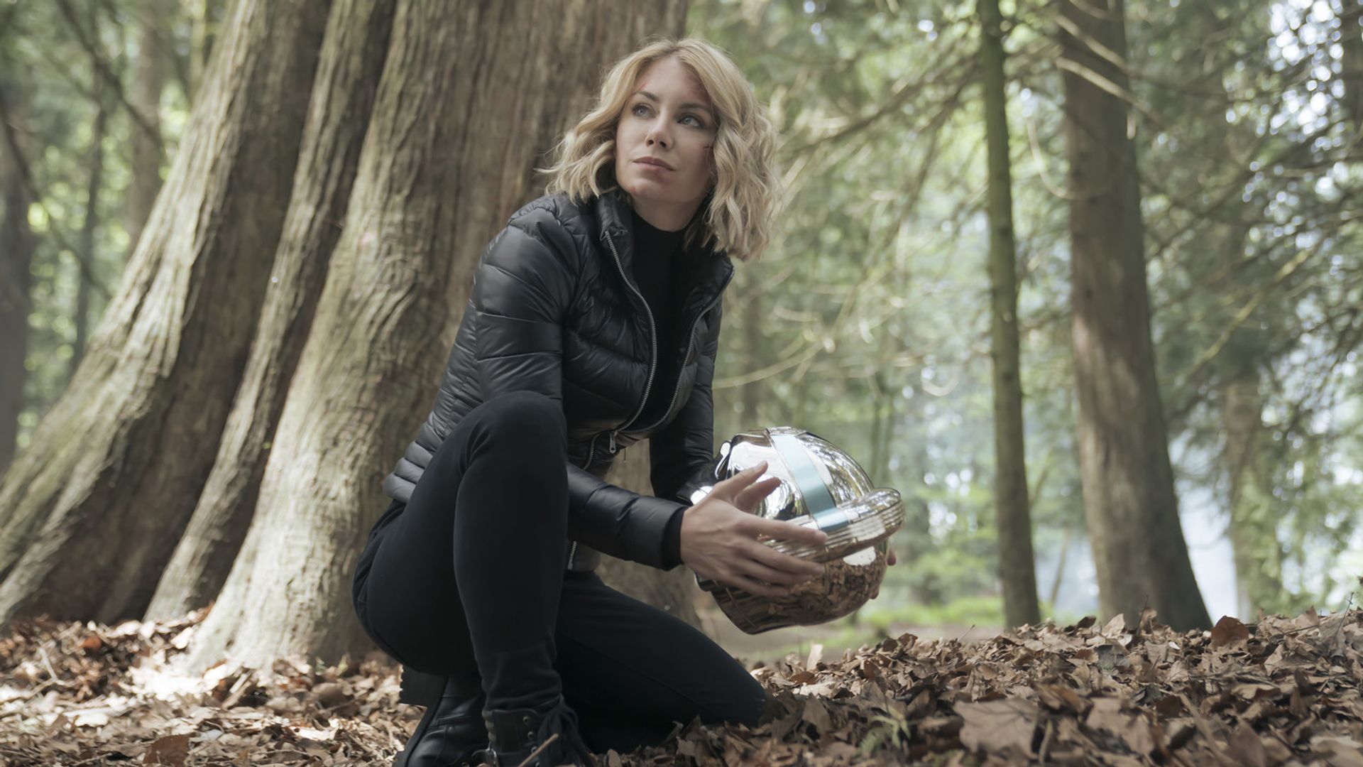 Jennifer Holland nella serie Peacemaker