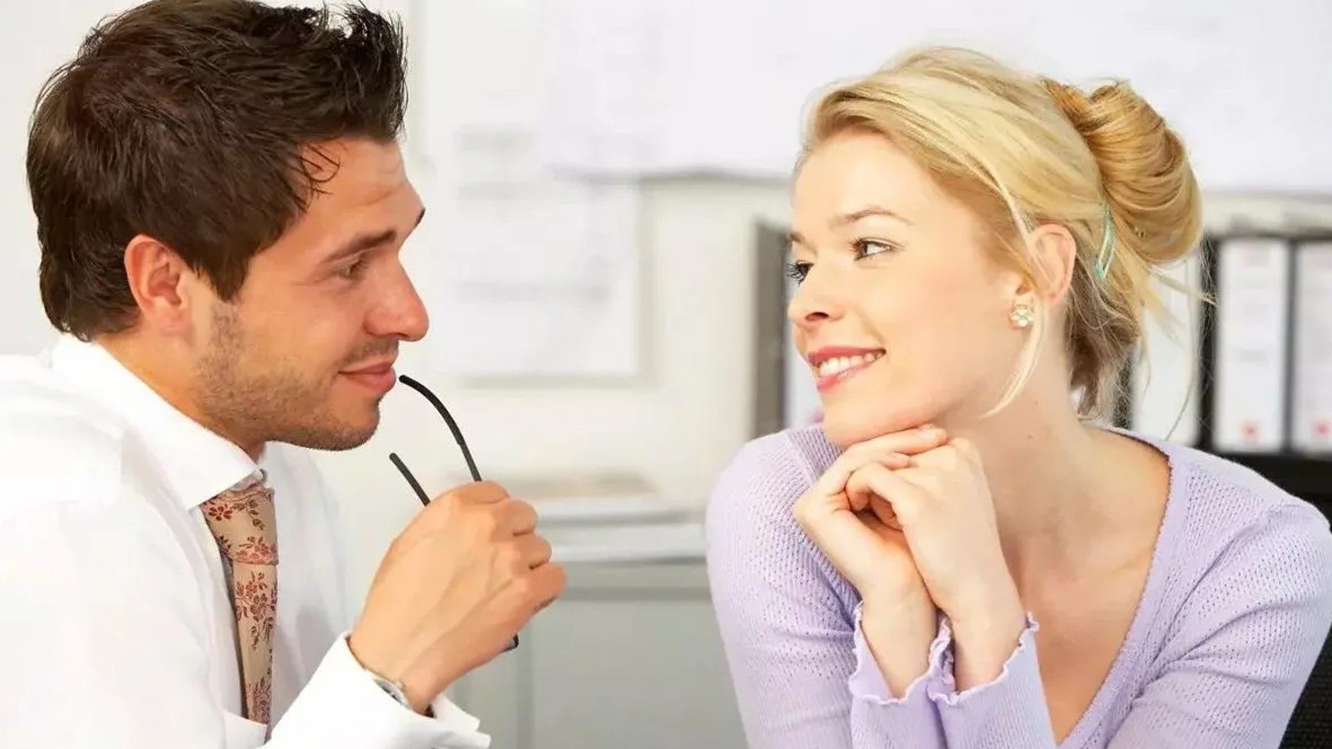 Scintilla immediata tra un uomo Vergine e una donna Cancro