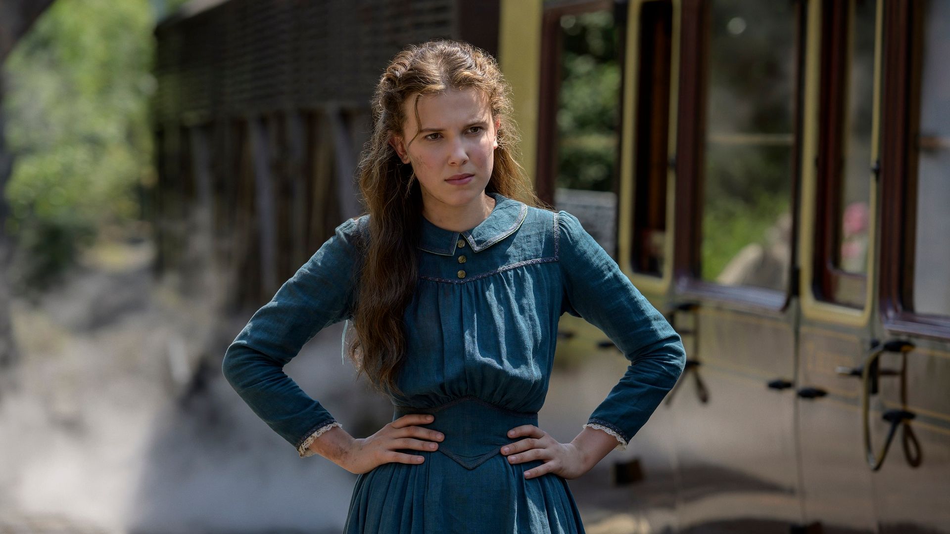 Millie Bobby Brown nei panni di Enola Holmes