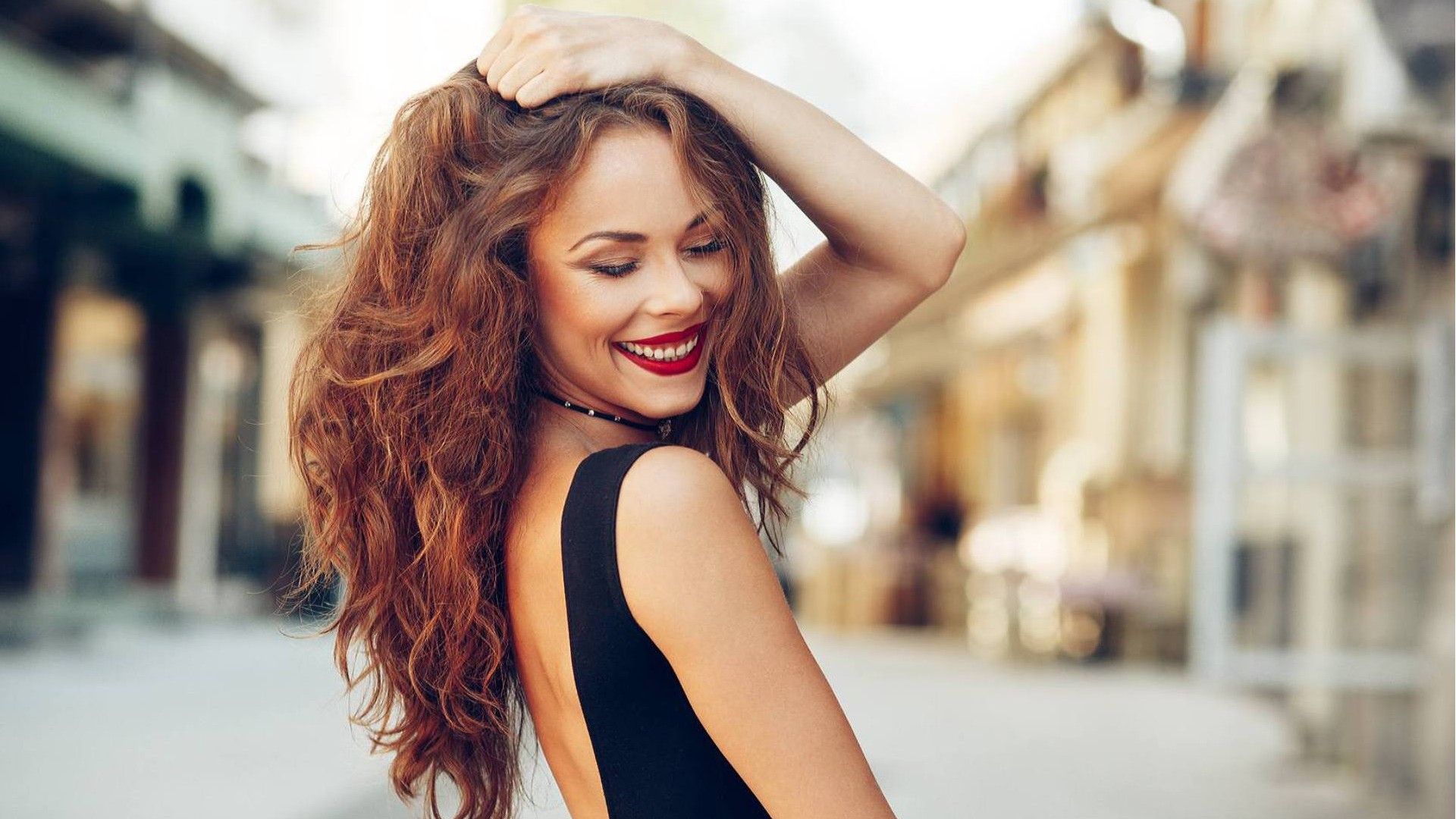 Un Uomo Sagittario è attratto magneticamente da ragazze belle e vivaci