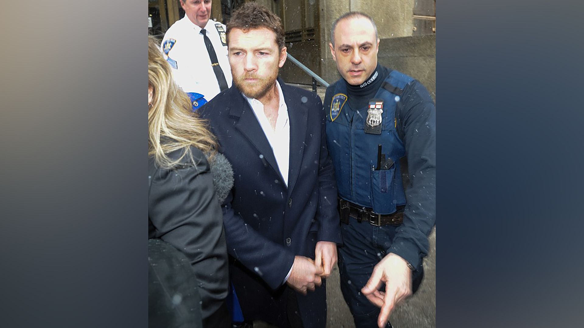 Sam Worthington dopo il processo con i paparazzi
