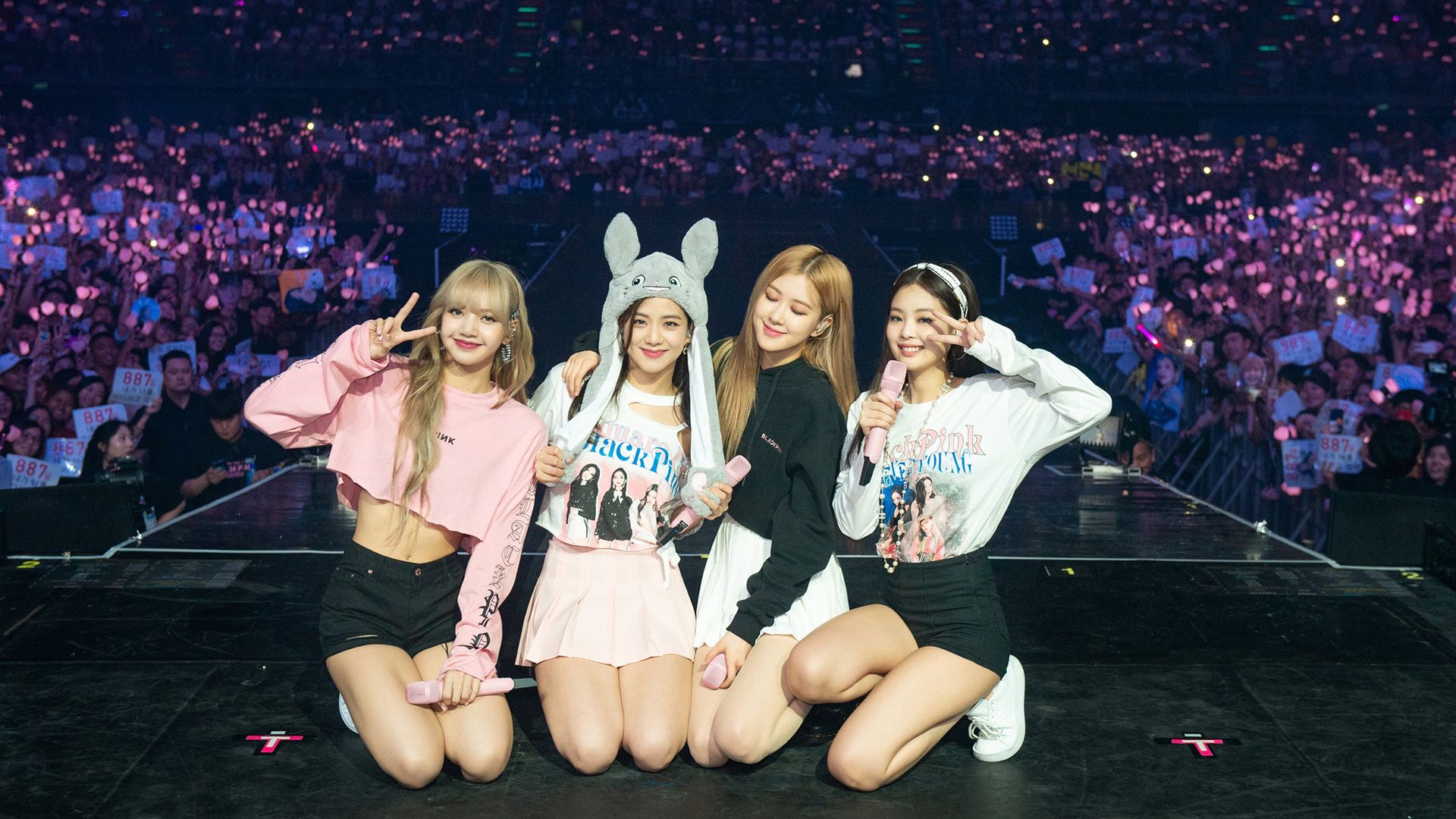 Blackpink a un concerto a Bangkok durante un tour mondiale
