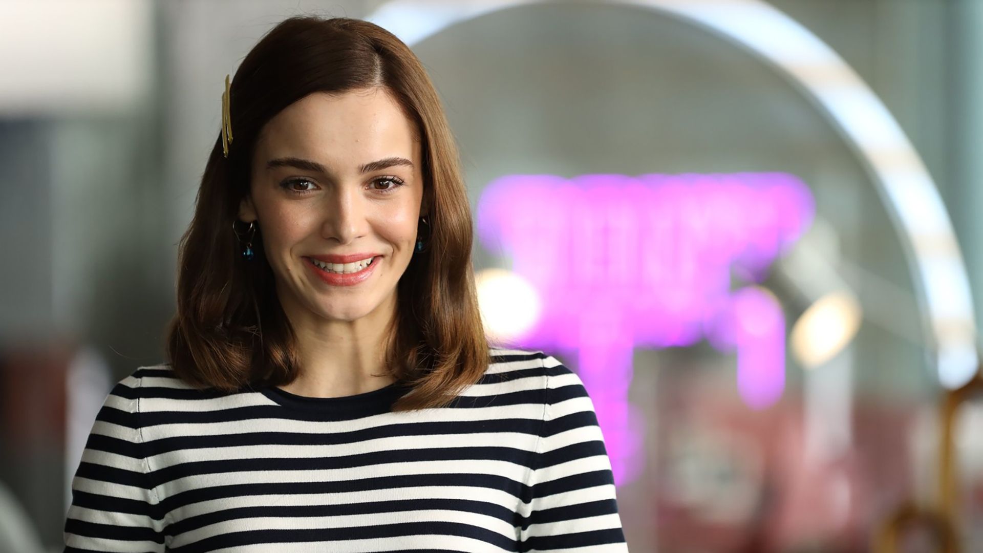 Hafsanur Sancaktutan nella serie 'Dünyayla Benim Aramda'
