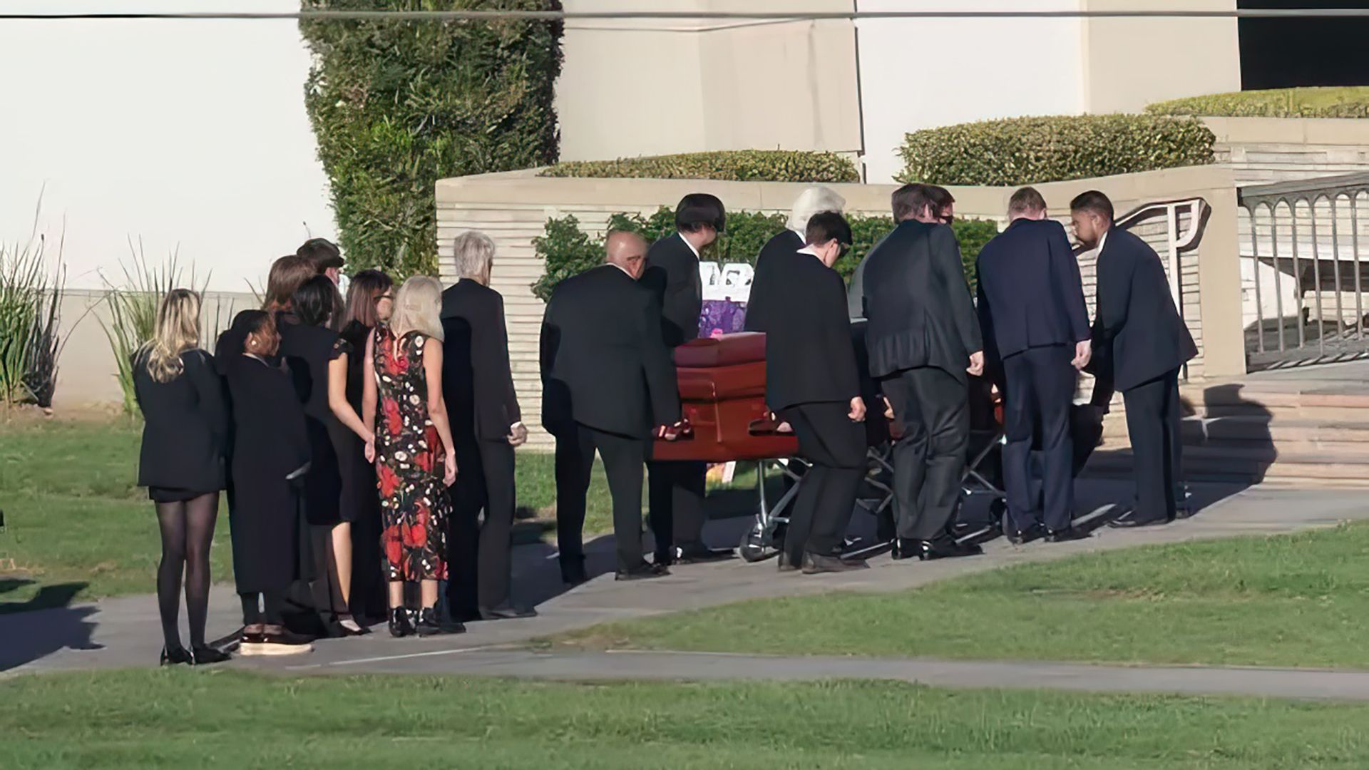 Il funerale di Matthew Perry