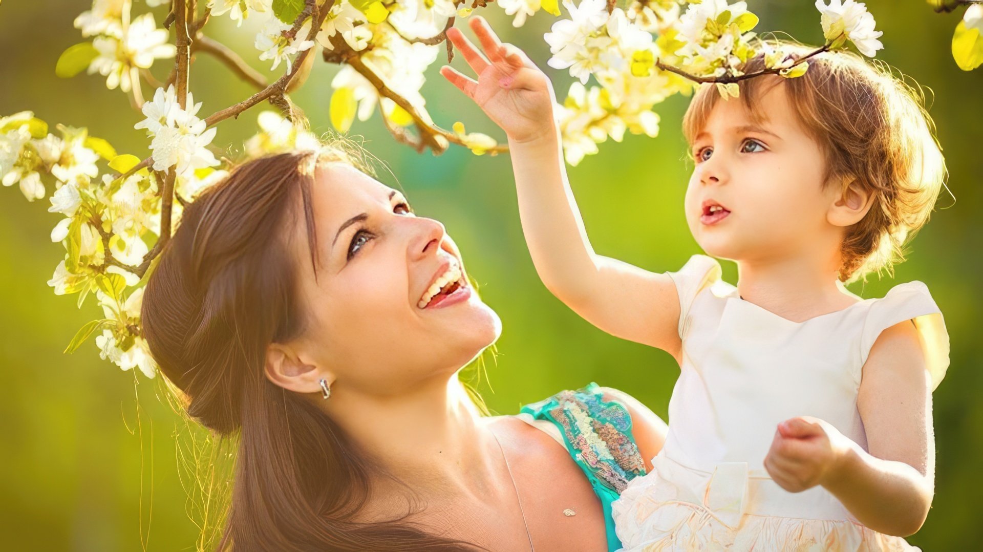 Il figlio di una madre Leone cresce socialmente attivo