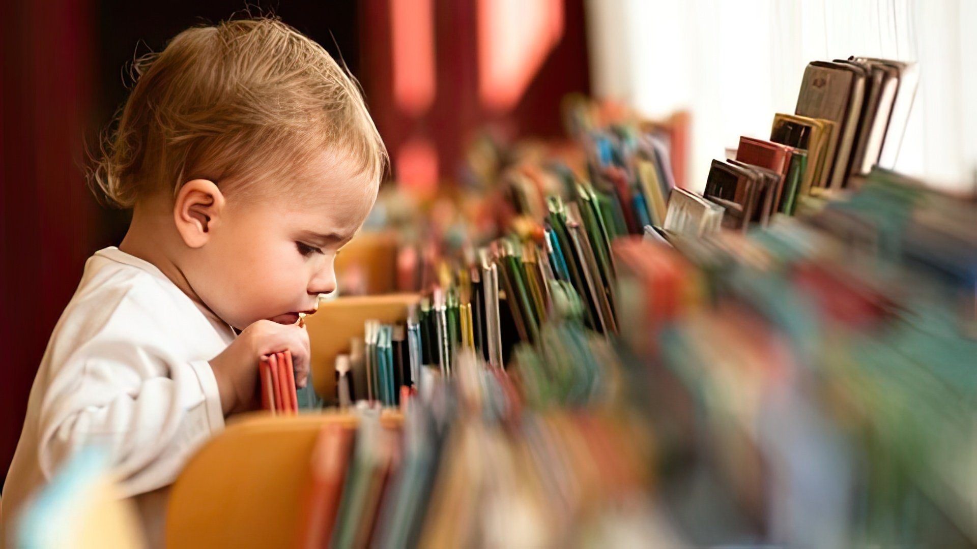 I loro figli imparano a leggere e apprendono altre scienze presto