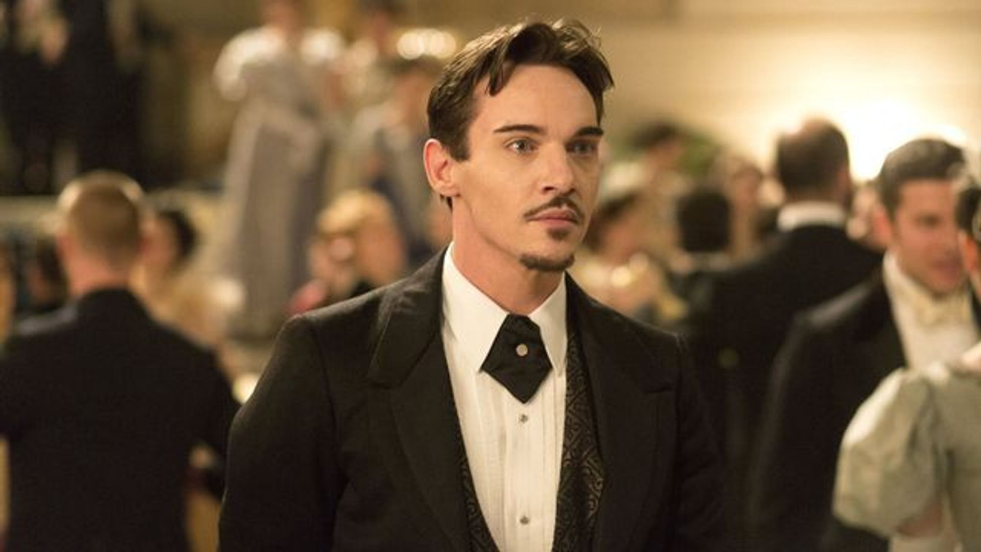 Jonathan Rhys Meyers nella serie 'Dracula'