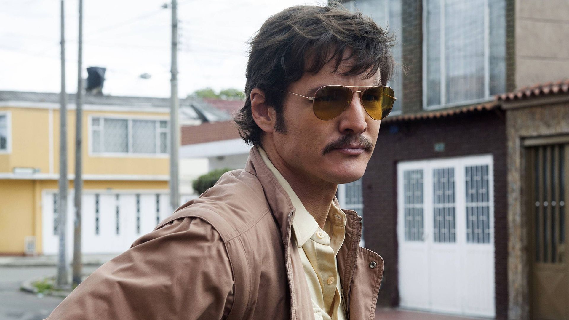 Pedro Pascal nella serie "Narcos"