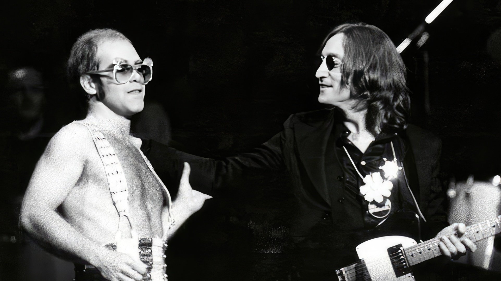 Elton John e John Lennon divennero in seguito amici intimi