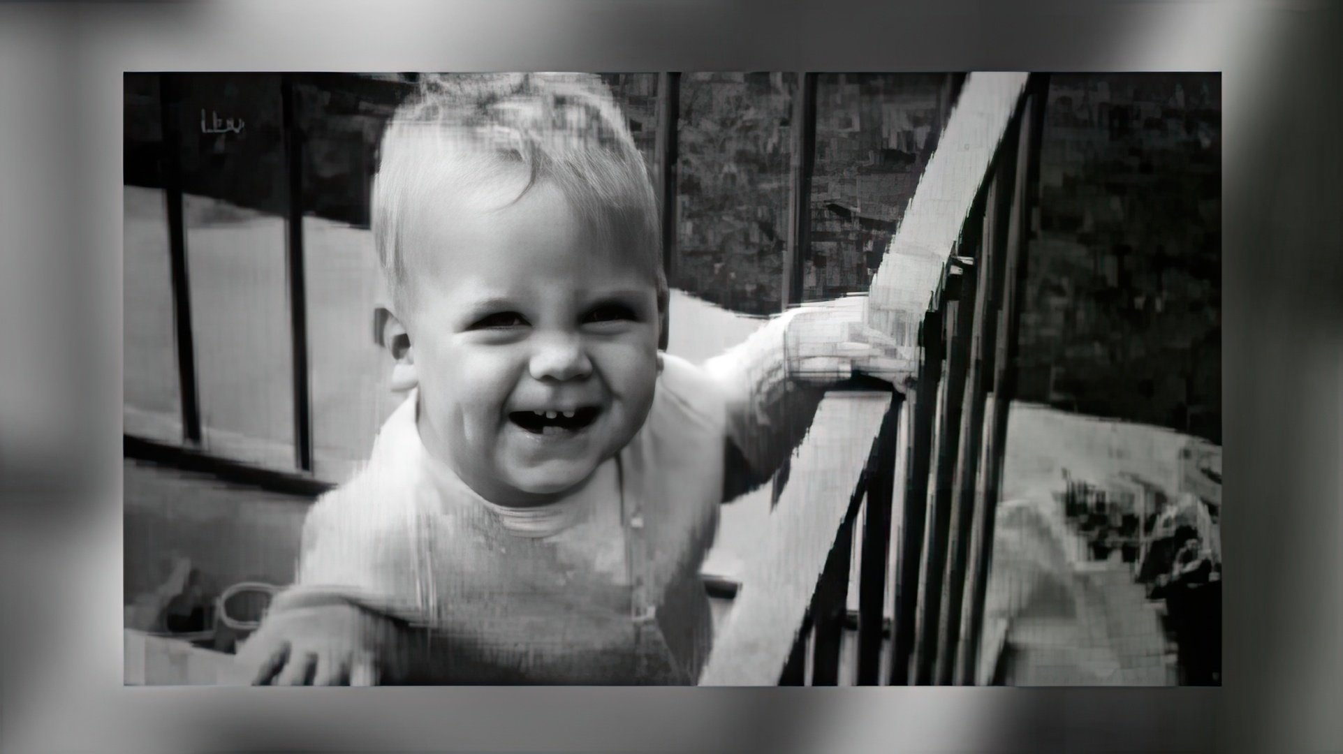 Hugh Laurie da bambino