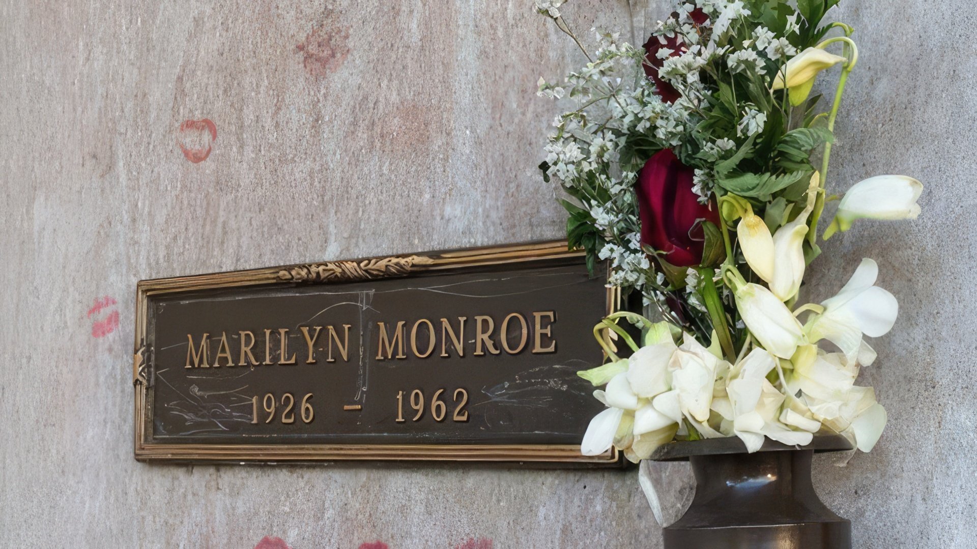 Marilyn Monroe è sepolta in una cripta al Westwood Cemetery di Los Angeles
