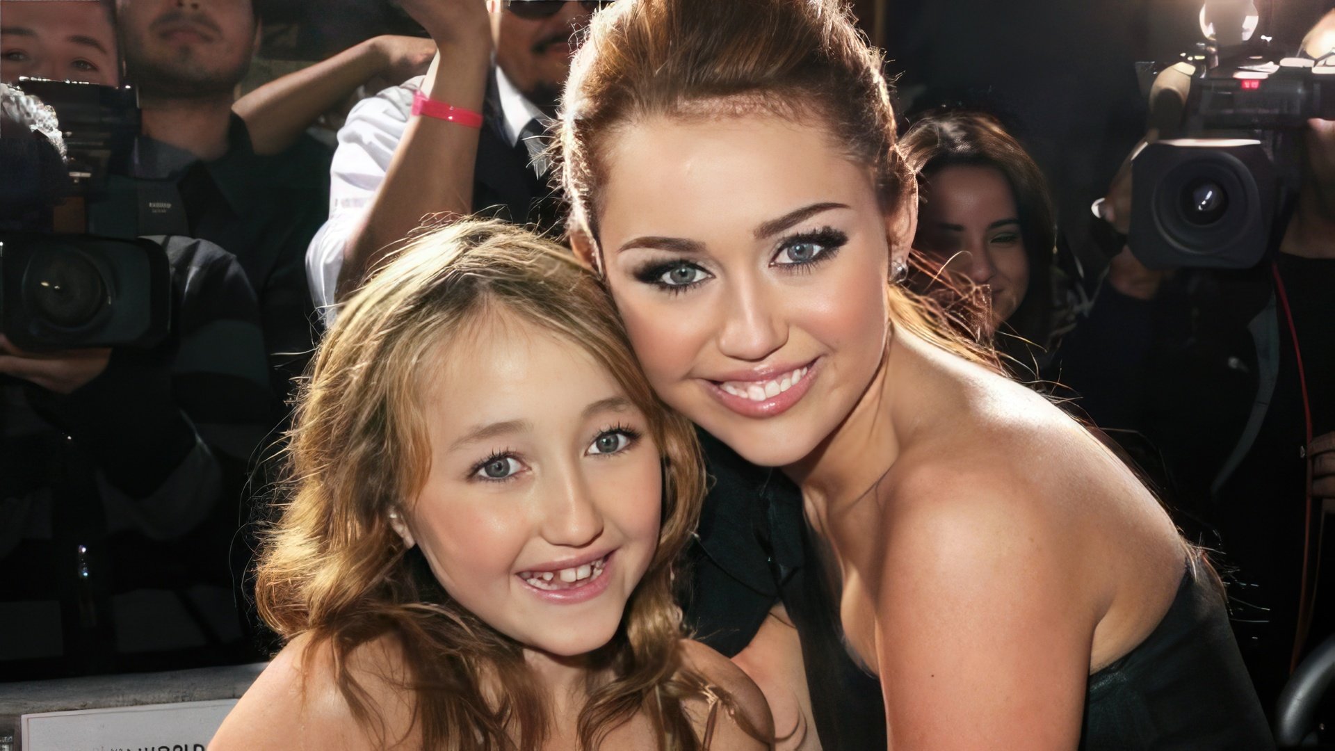 Nella foto: Miley e Noah Cyrus