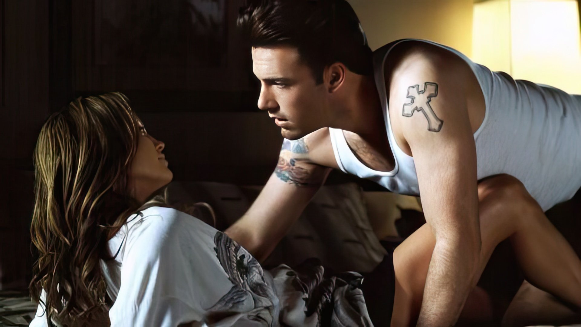 Ai critici non piacque la storia d'amore sullo schermo tra Affleck e Lopez