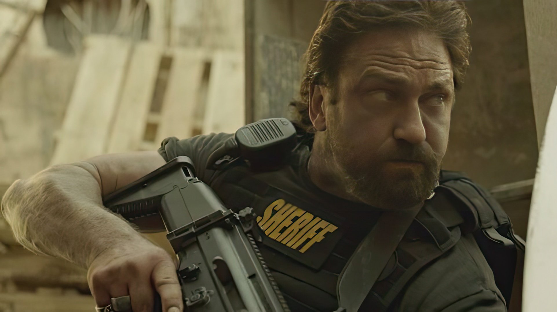 Gerard Butler nel film "Den of Thieves"