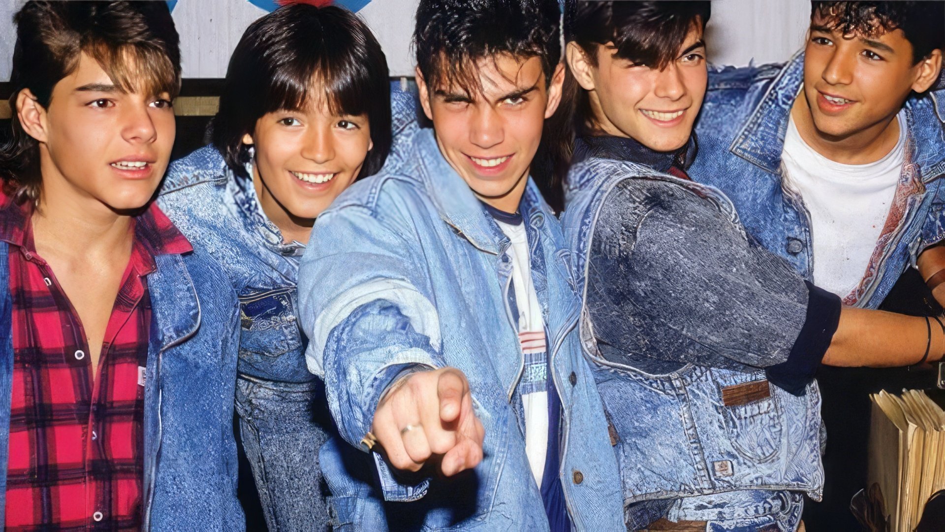 Nel 1989, Ricky Martin lasciò i Menudo