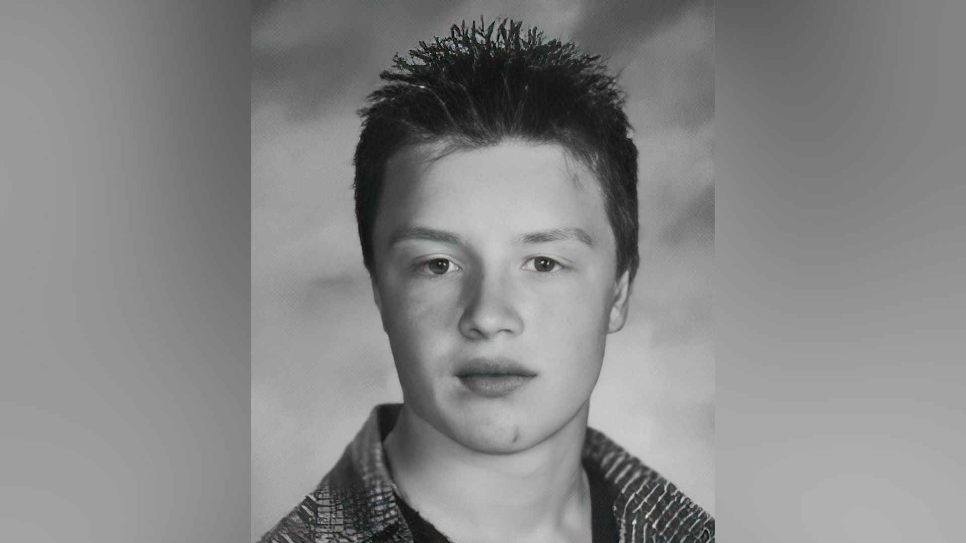 Noel Fisher durante gli anni scolastici