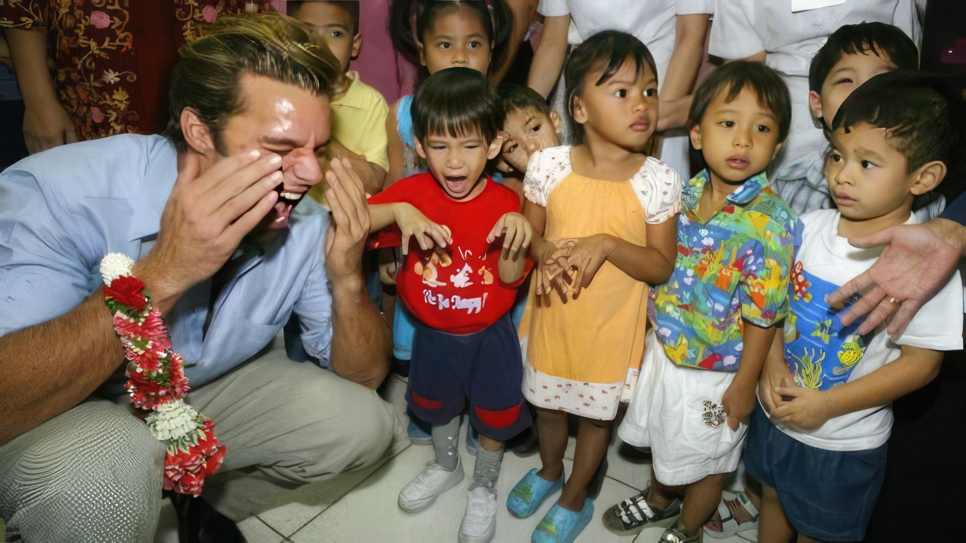Ricky Martin aiuta i bambini provenienti da regioni socialmente pericolose