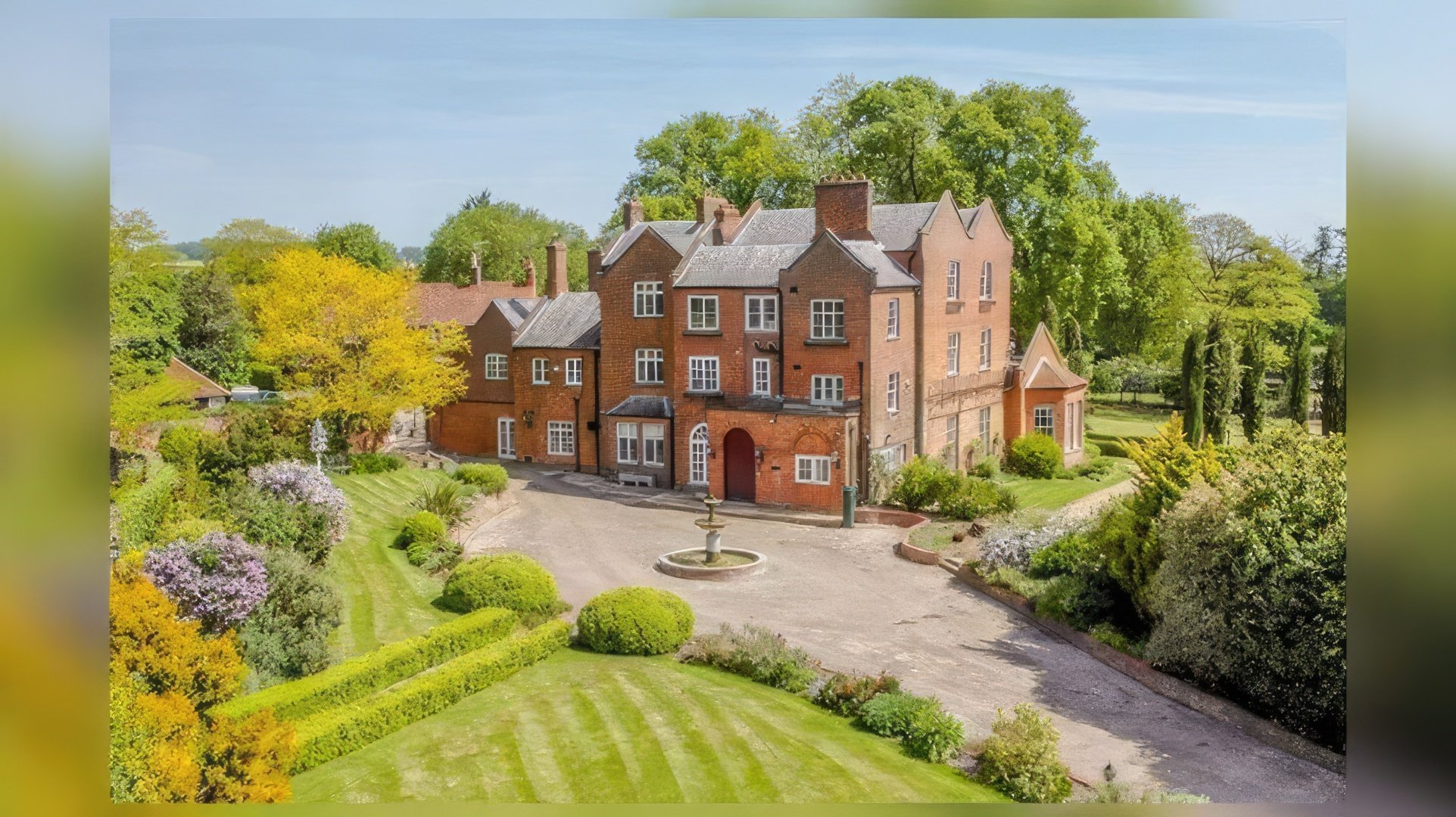 La villa di Rupert Grint da 6 milioni di sterline