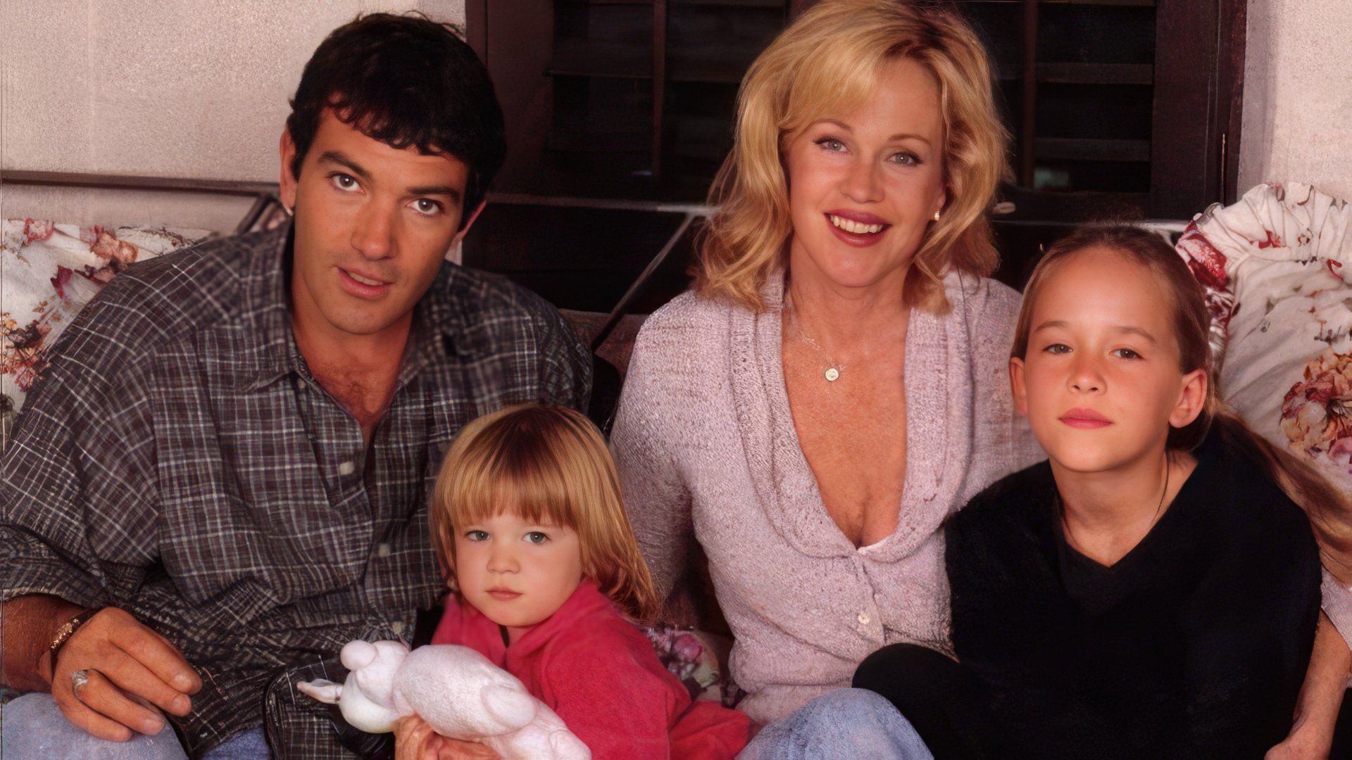 Antonio Banderas con la moglie e i figli