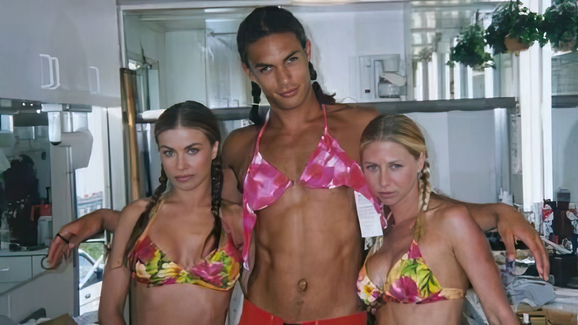 Jason Momoa è nato alle Hawaii ed è cresciuto in Iowa