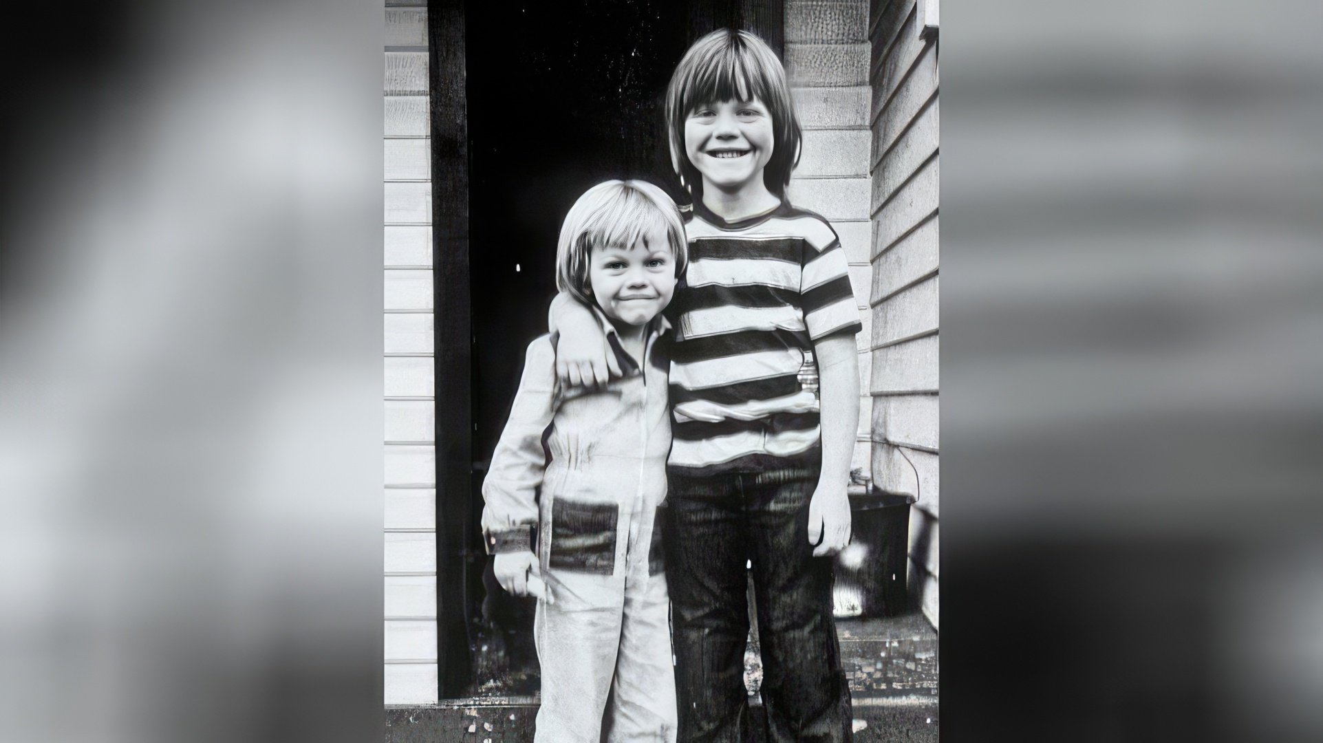 Leonardo DiCaprio e il suo fratellastro maggiore Adam