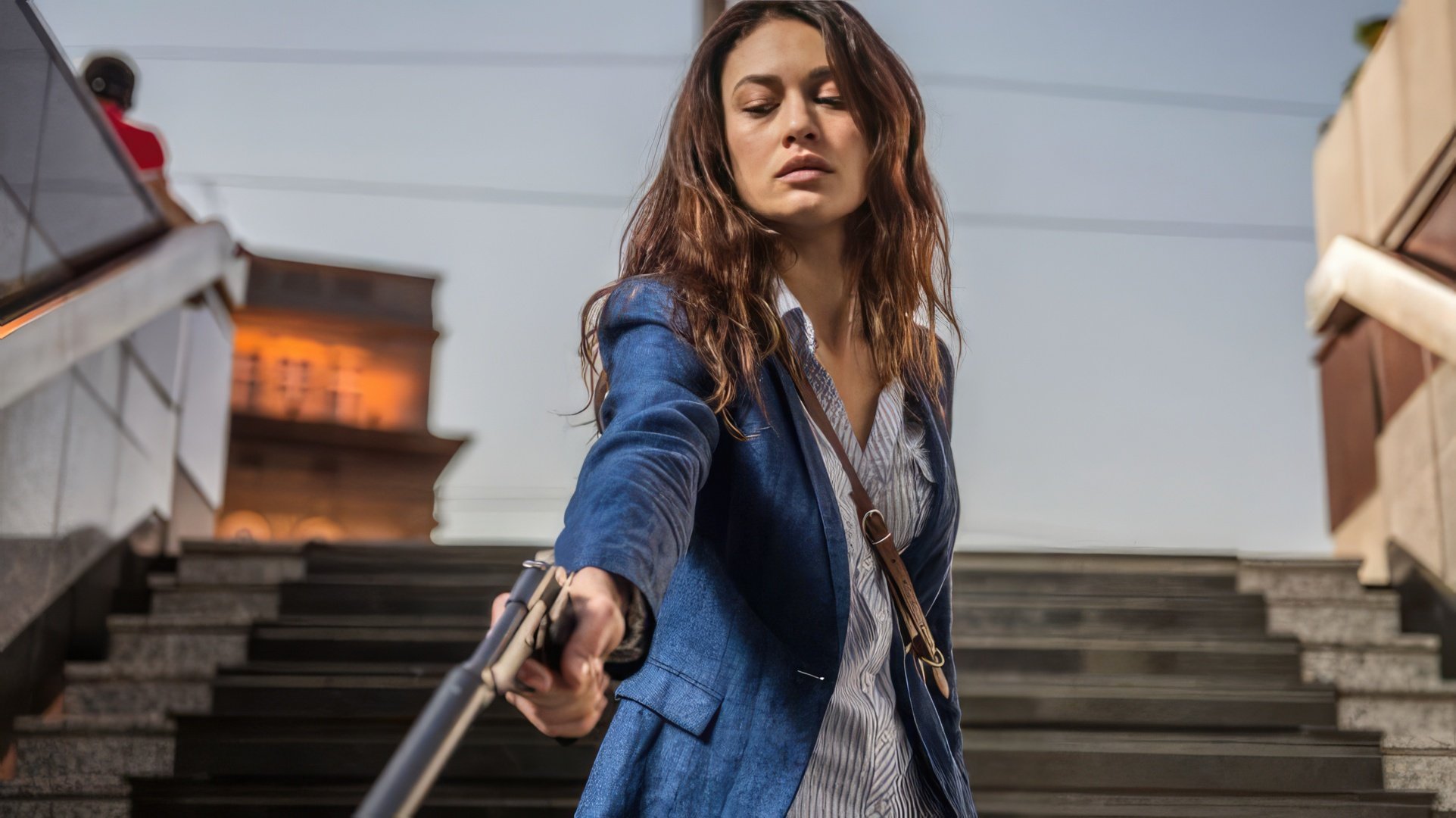 'The November Man': Olga Kurylenko nei panni di Alice