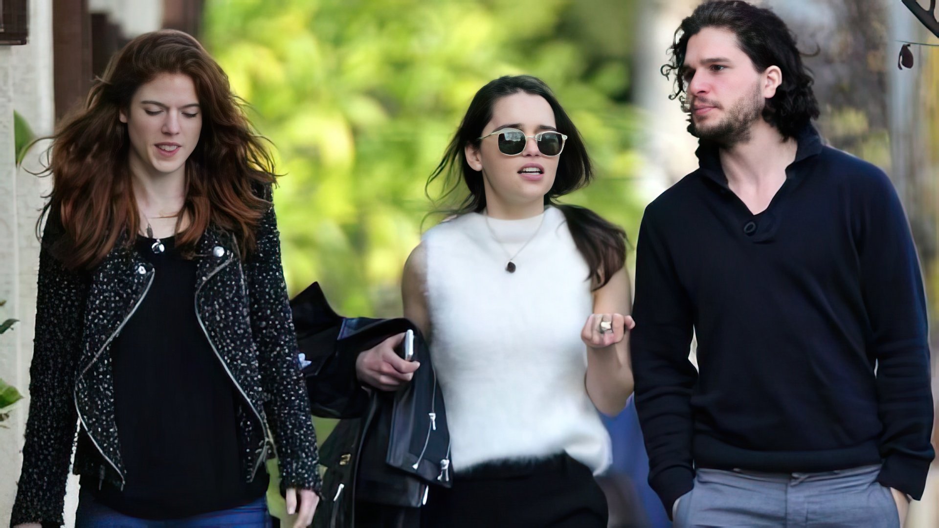 Emilia Clarke, Rose Leslie e Kit Harington a passeggio