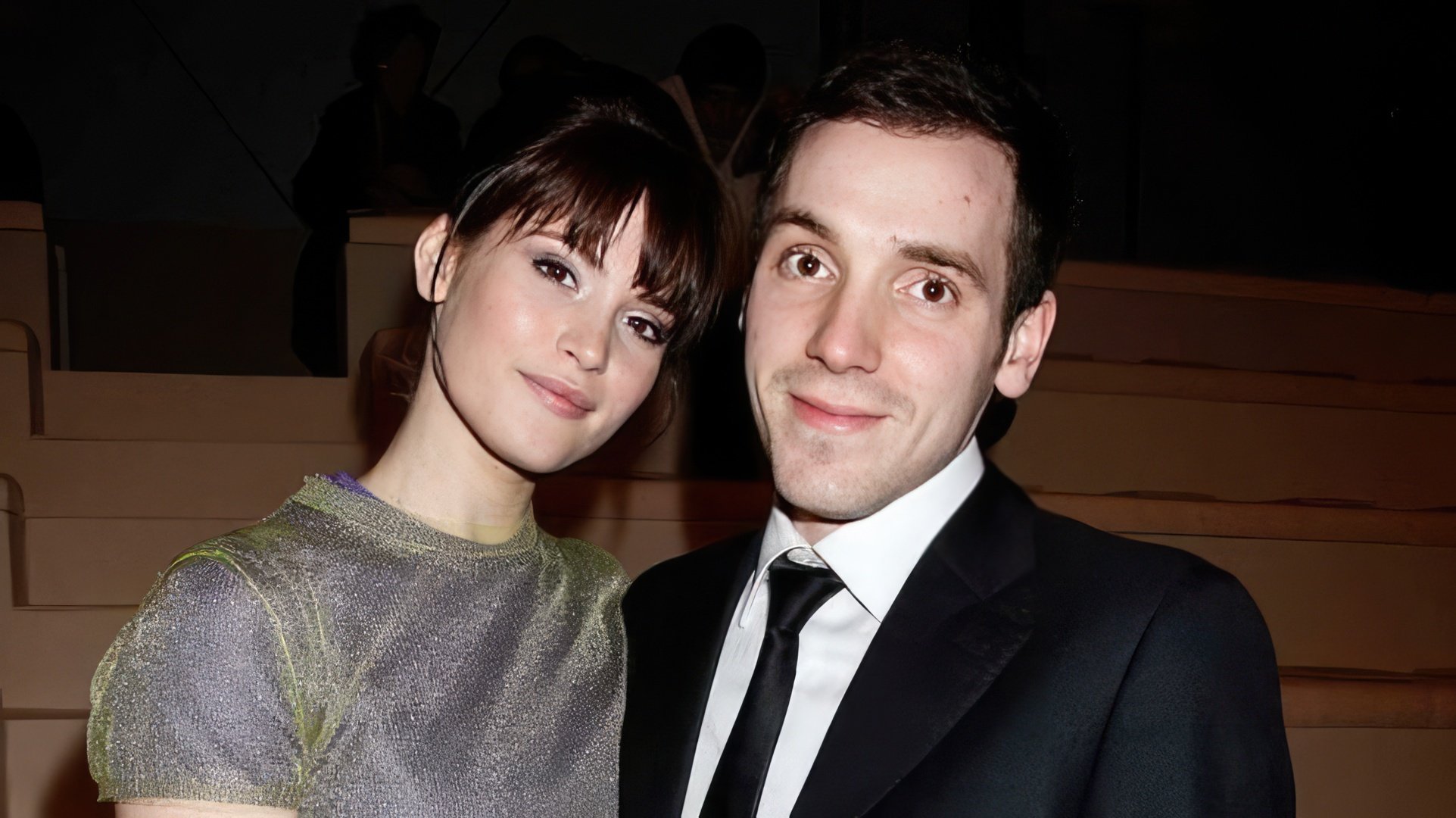 Gemma Arterton e John Nolan