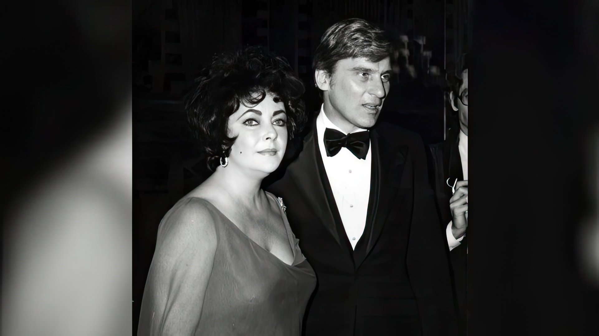 Il matrimonio con il senatore John Warner non giovò all'attrice
