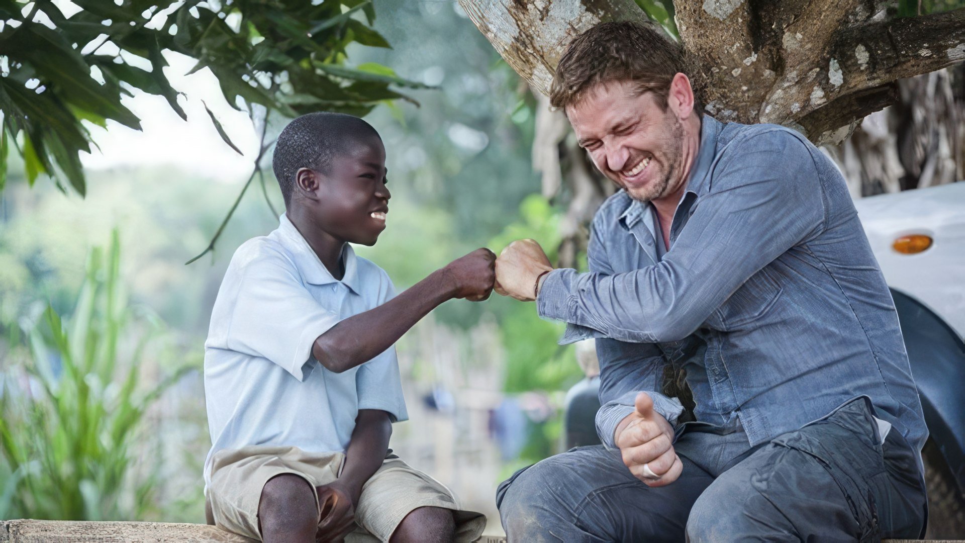 Butler è membro dell'organizzazione benefica Mary's Meals