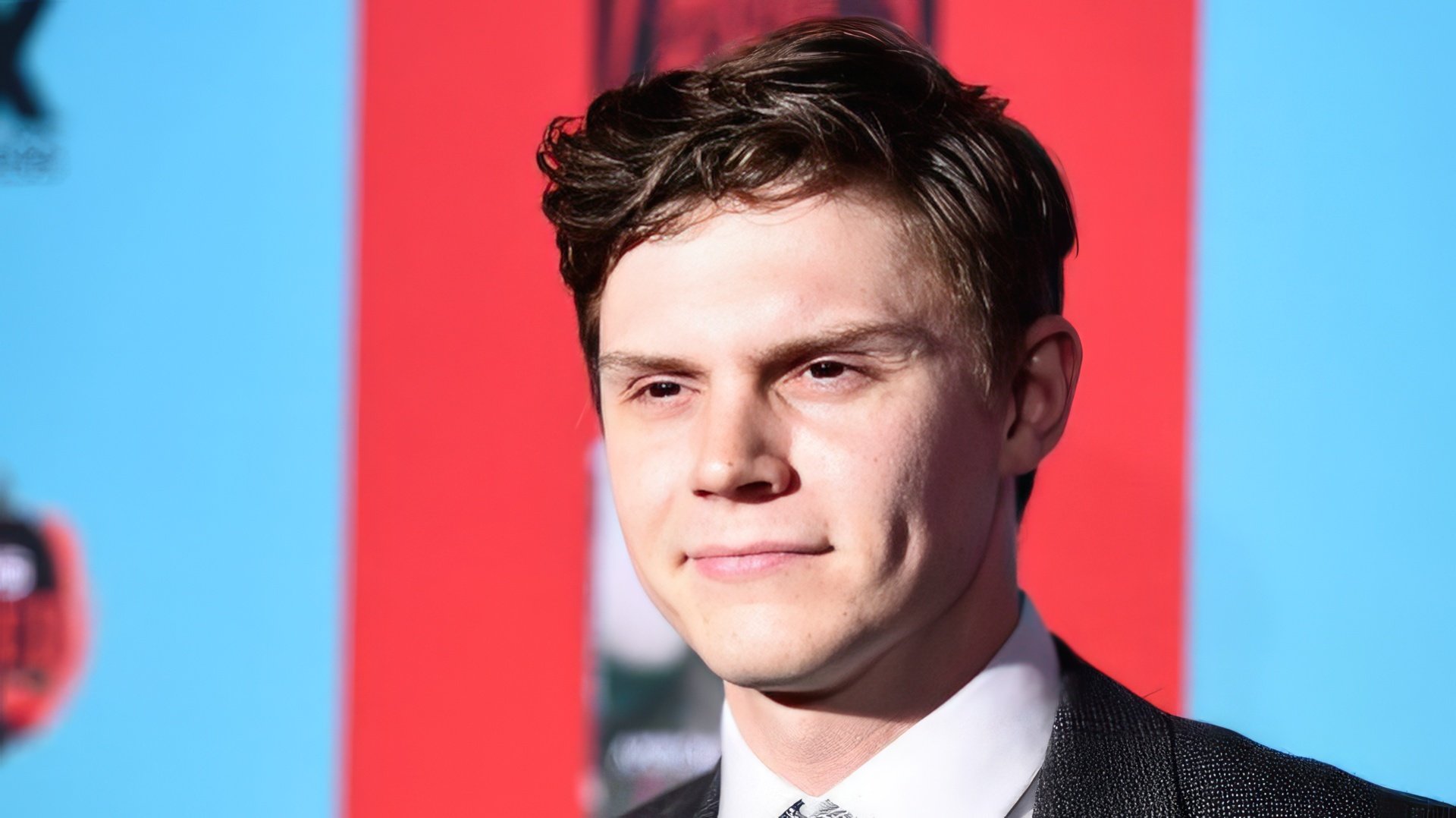 Evan Peters nel 2020