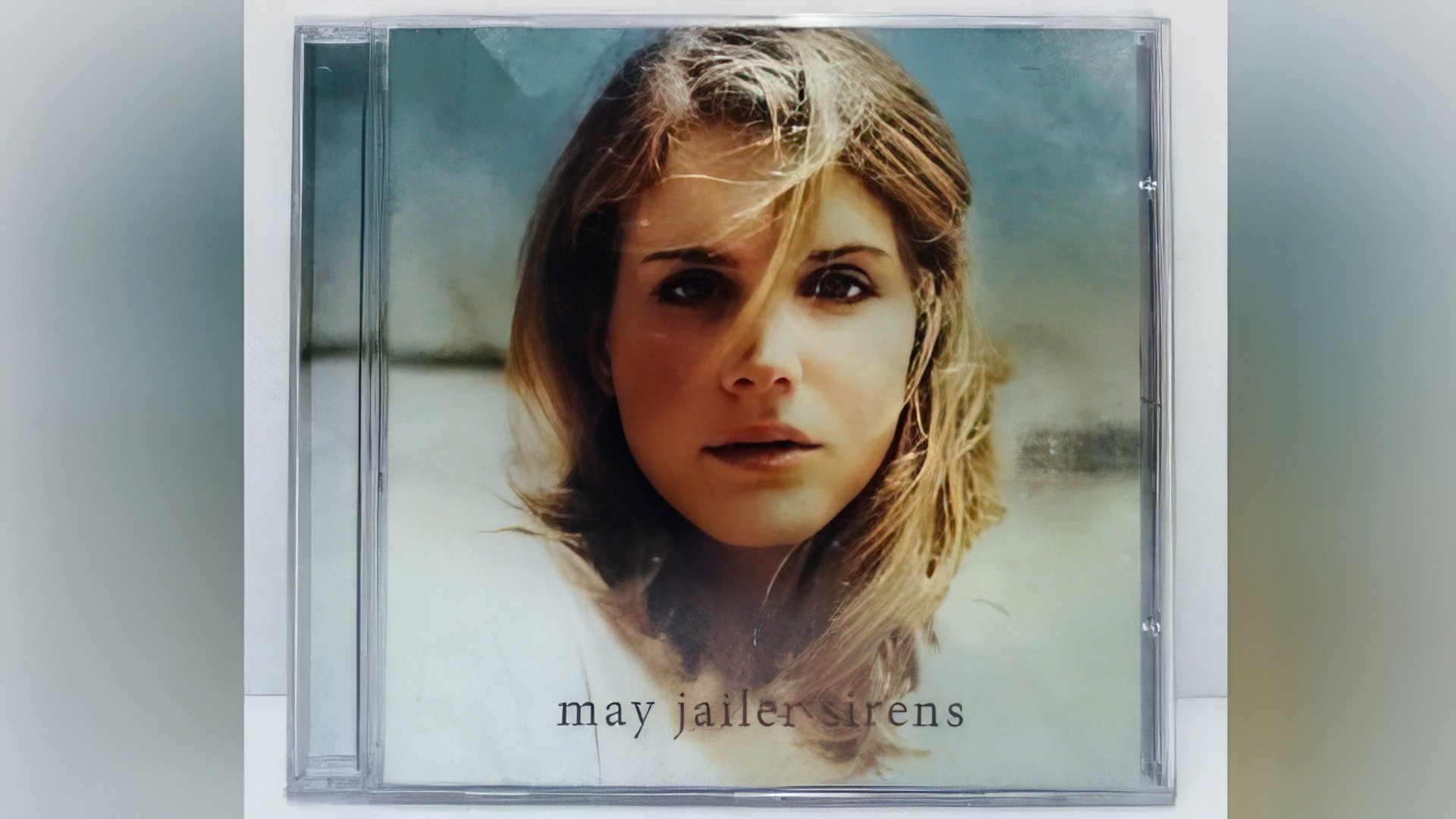 Copertina dell'album "Sirens"