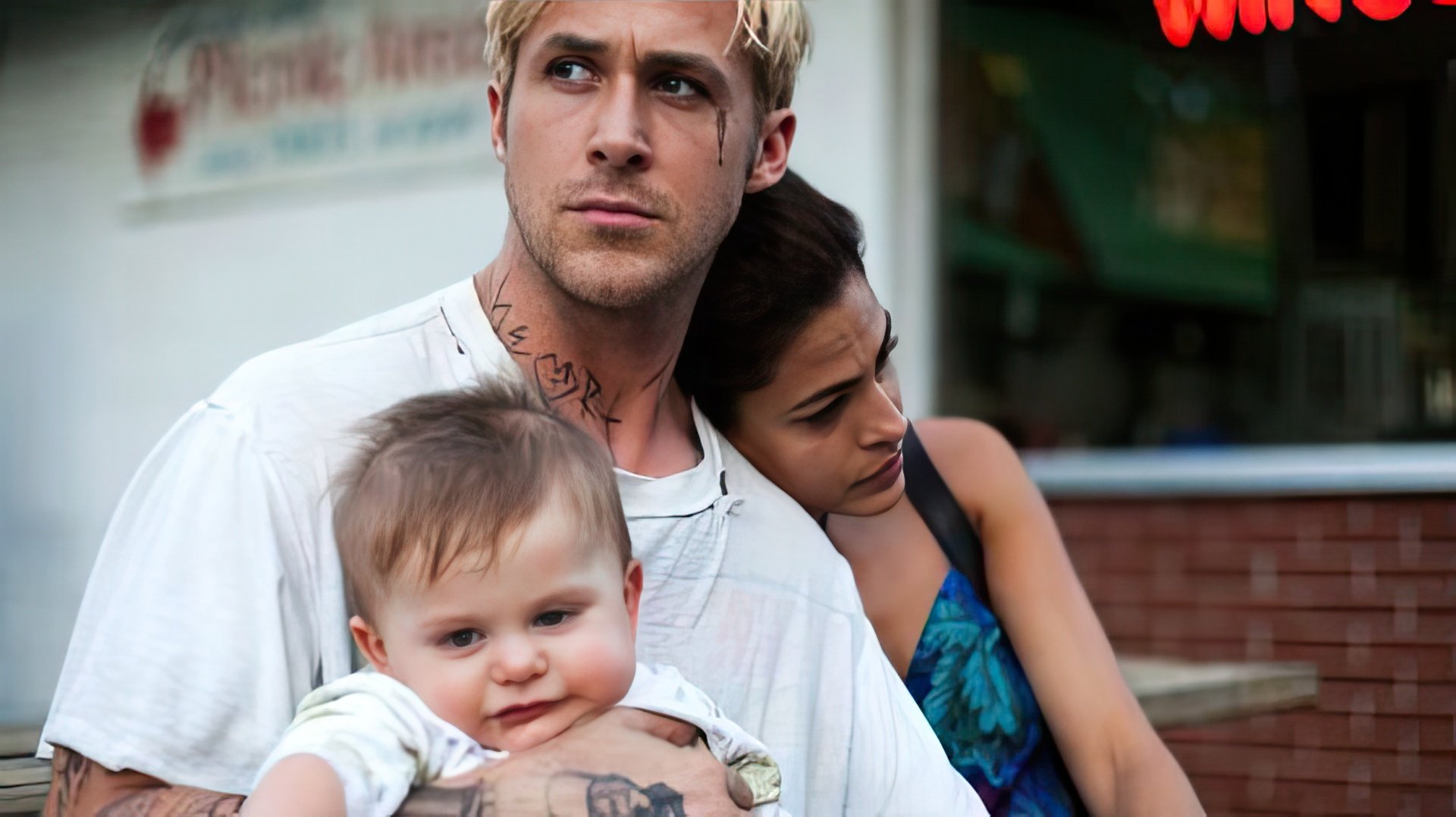 Ryan Gosling ed Eva Mendes nel film The Place Beyond the Pines