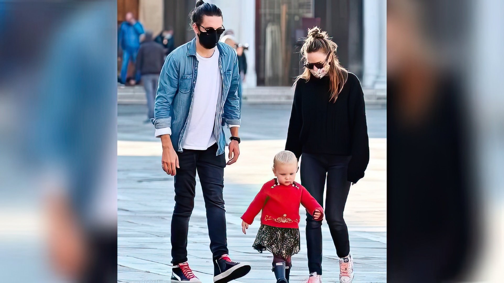 Rebecca Ferguson con suo marito e sua figlia (2020)