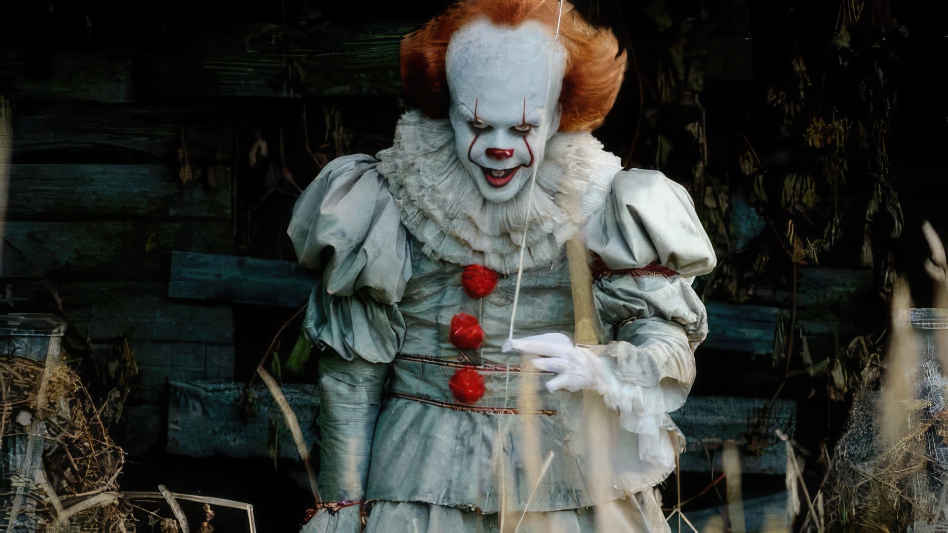 Bill Skarsgård nei panni del clown Pennywise