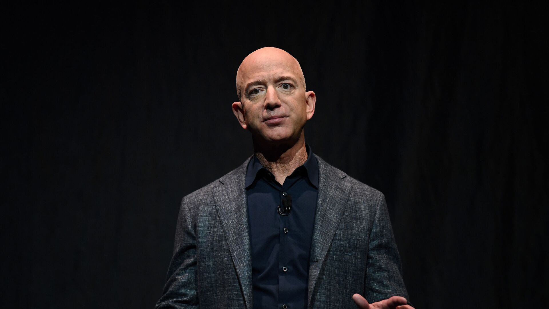 Jeff Bezos, una delle persone più ricche del mondo, è anche un Capricorno secondo l'oroscopo