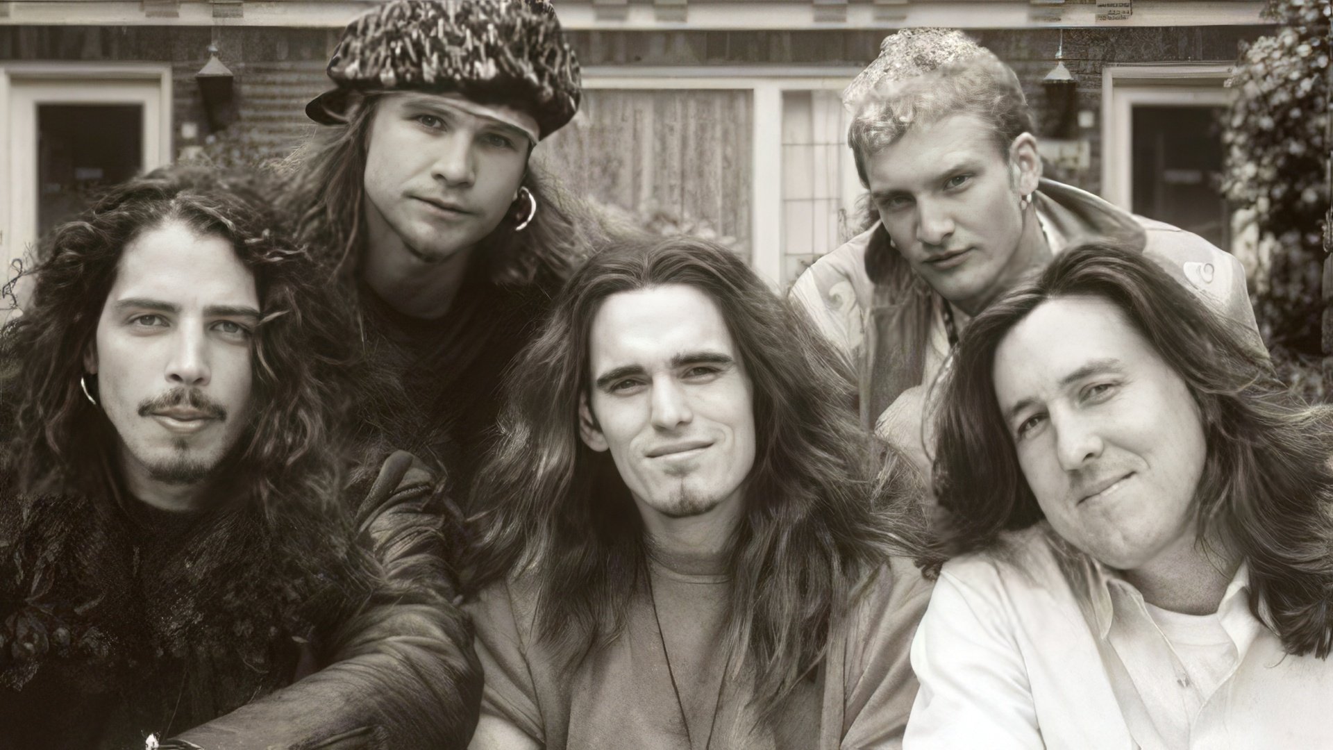 Matt Dillon in gioventù (al centro)