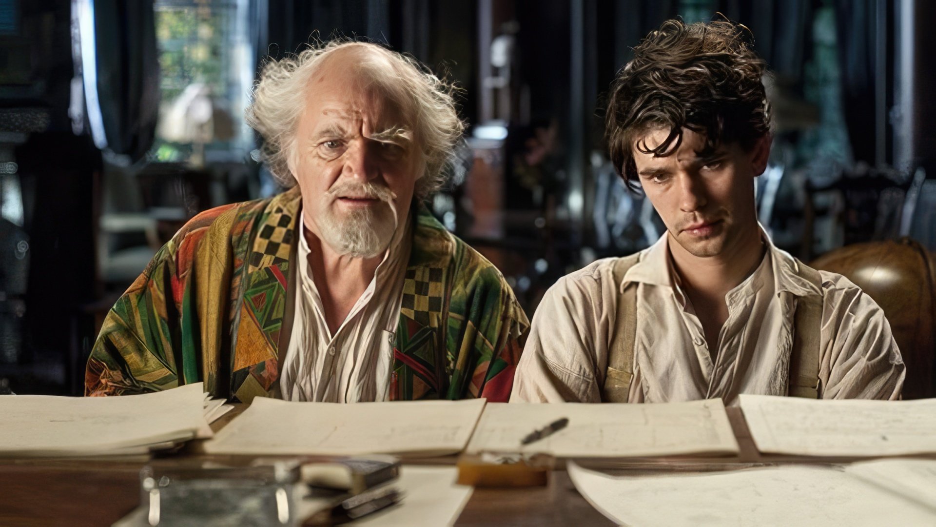 Ben Whishaw e Jim Broadbent in "Cloud Atlas"