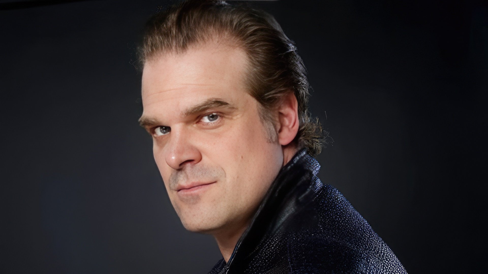 Ritratto di David Harbour