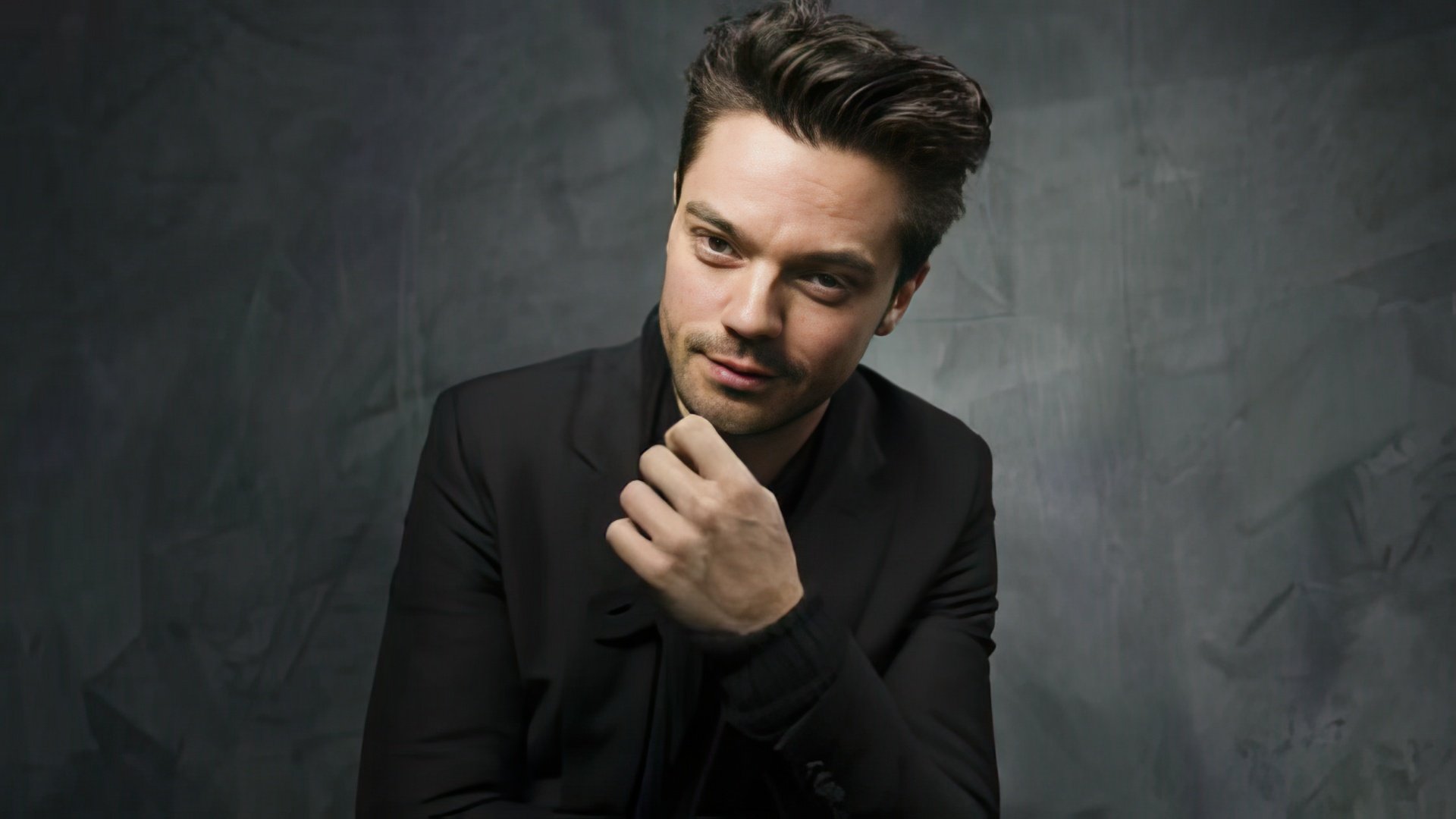 Attore britannico Dominic Edward Cooper