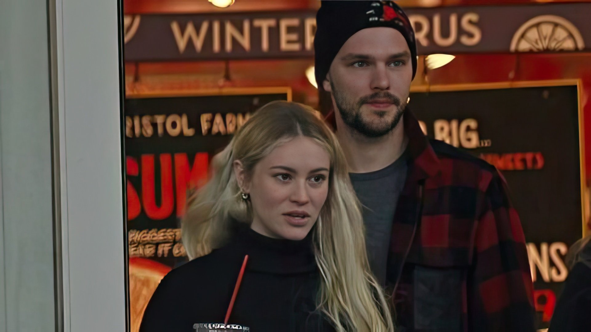 Nicholas Hoult e Bryana Holly
