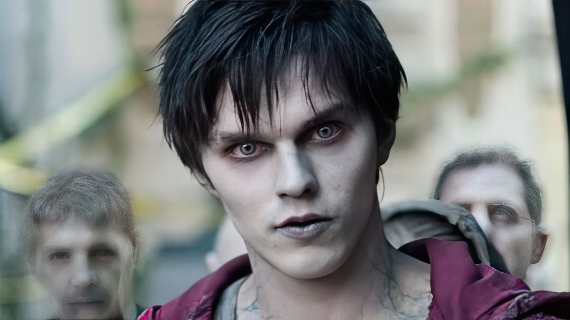 Nicholas Hoult nei panni di uno zombie ('Warm Bodies')