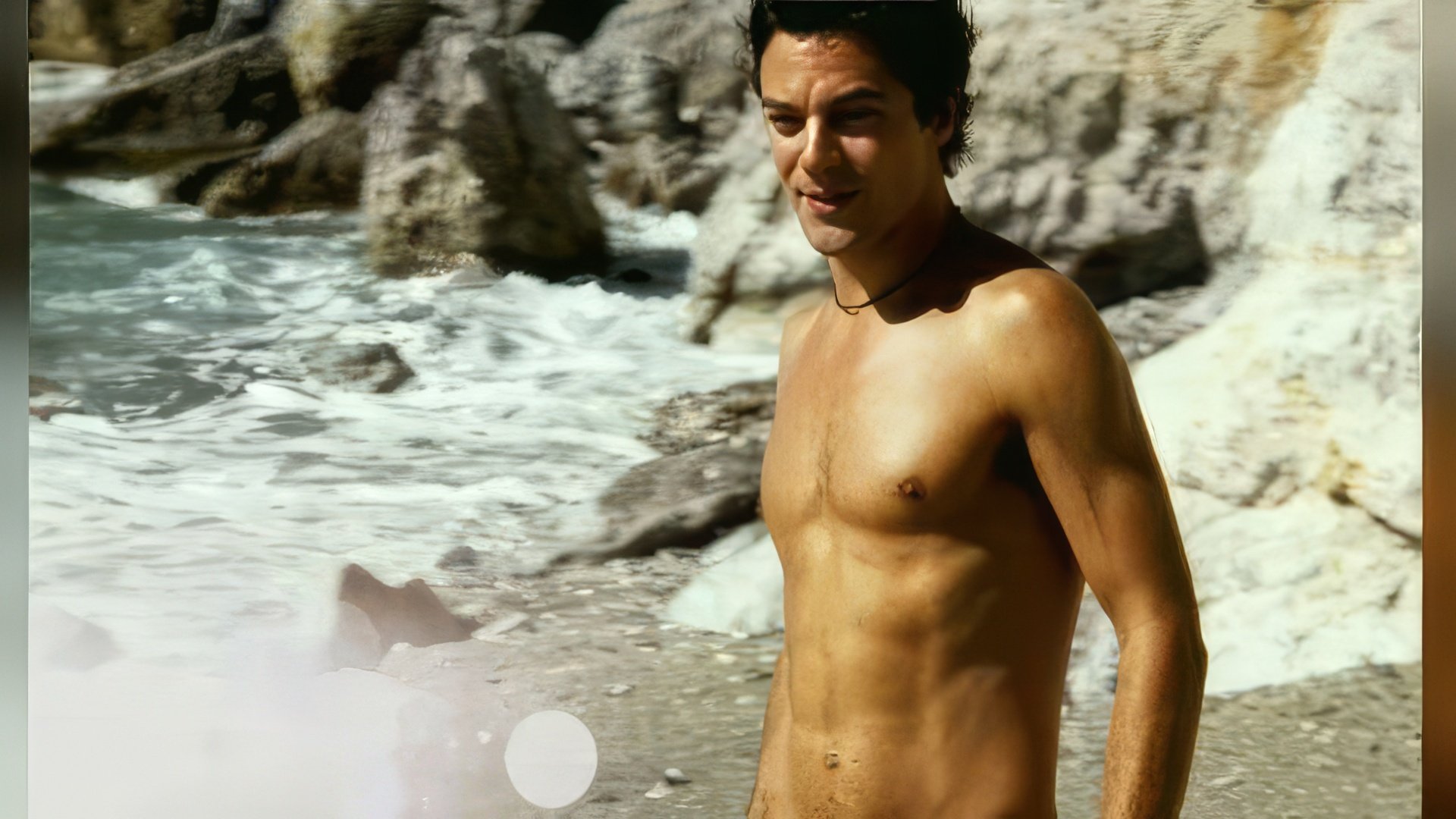 Il giovane Dominic Cooper in 'Mamma Mia!'