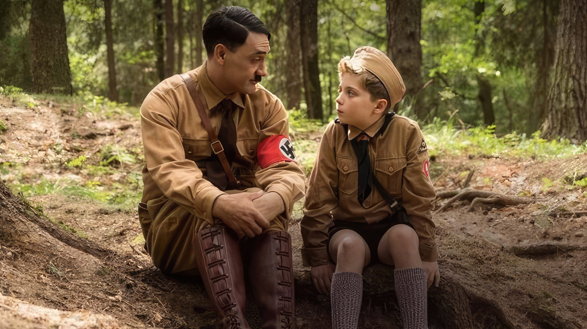 Una scena dal film 'Jojo Rabbit'
