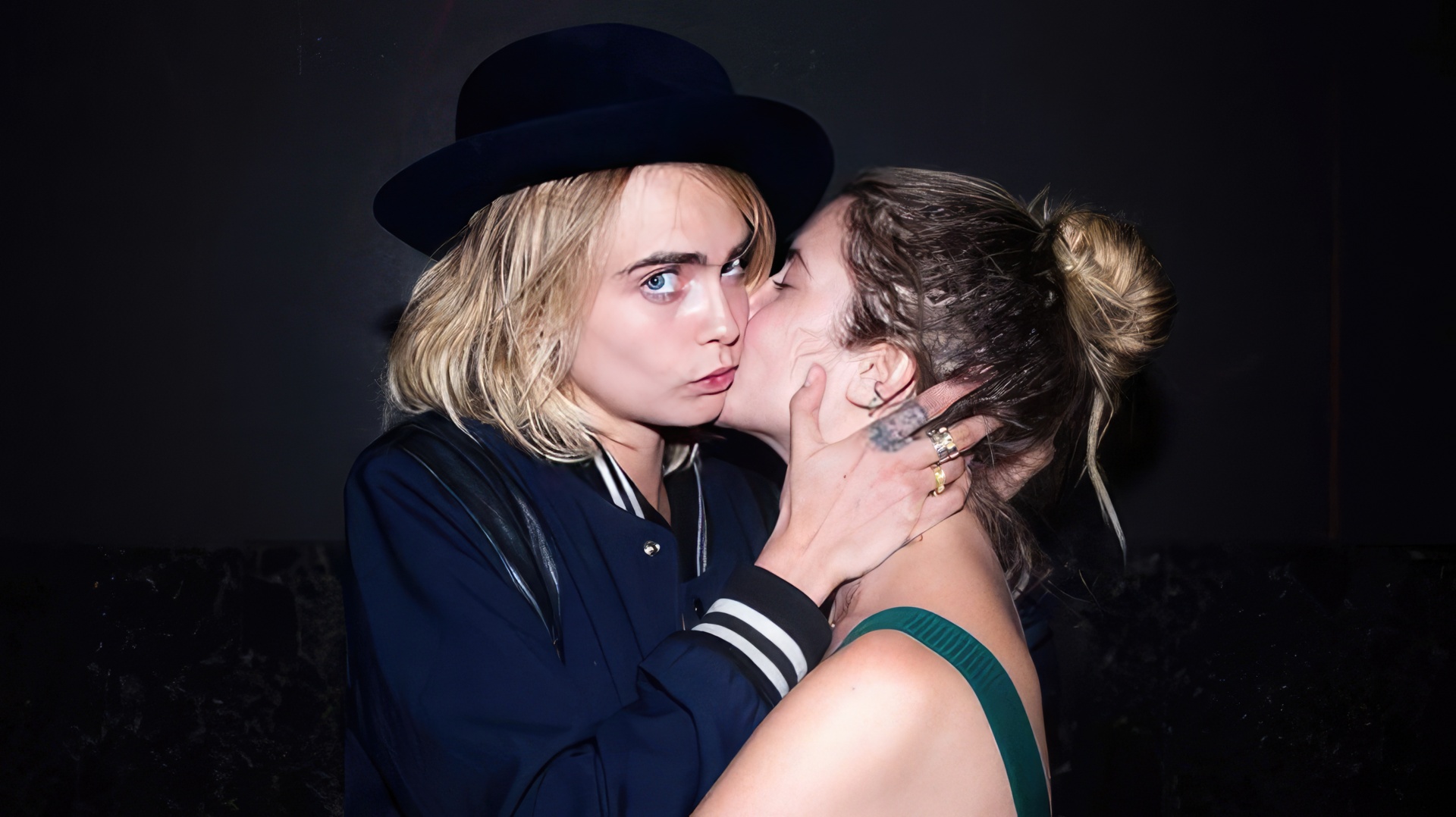 Ashley Benson e Cara Delevingne