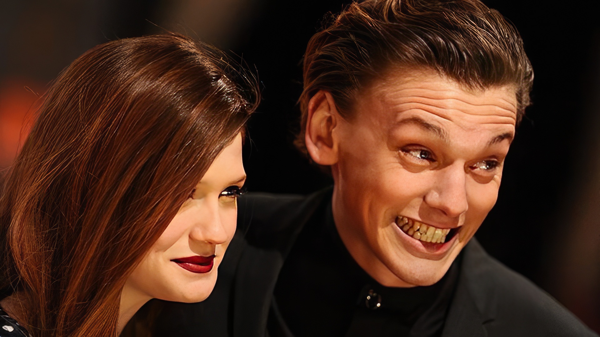 Bonnie Wright e Jamie Campbell Bower