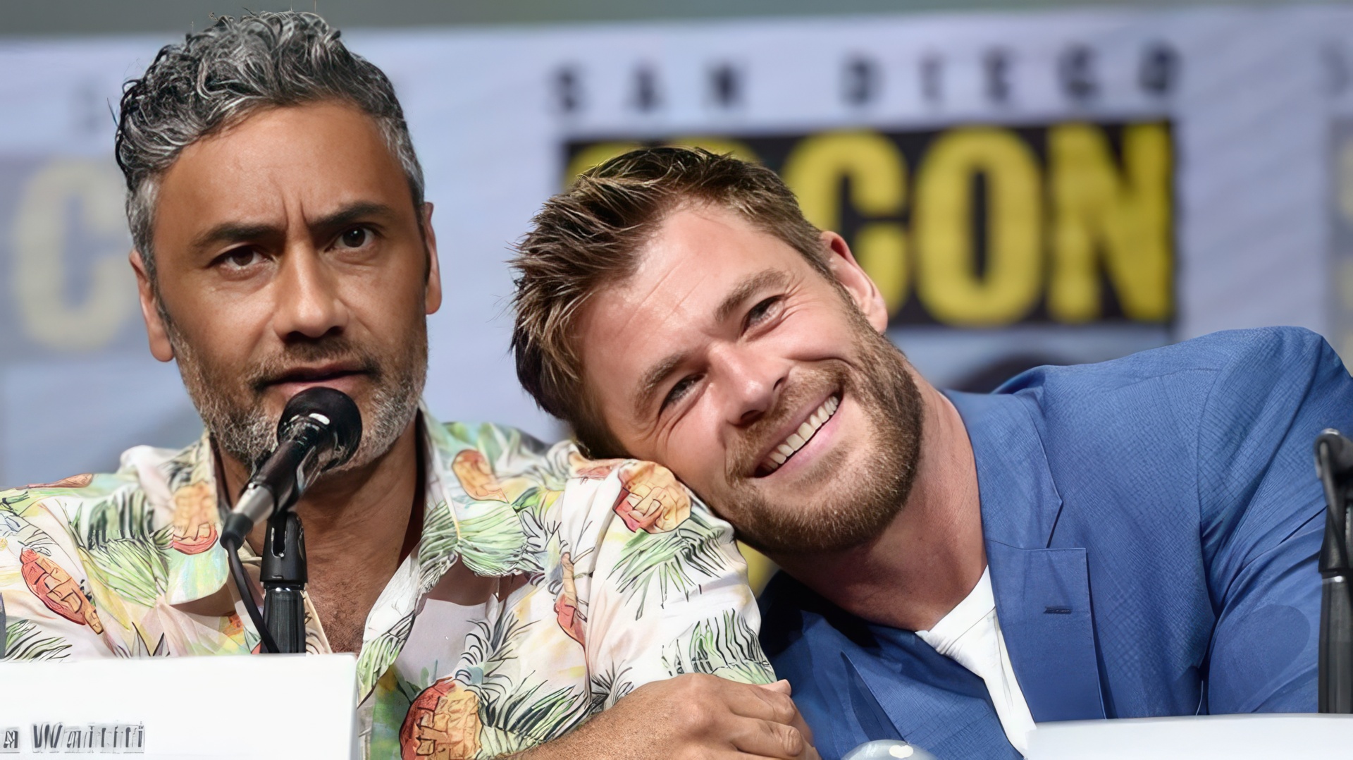 Taika Waititi e Chris Hemsworth