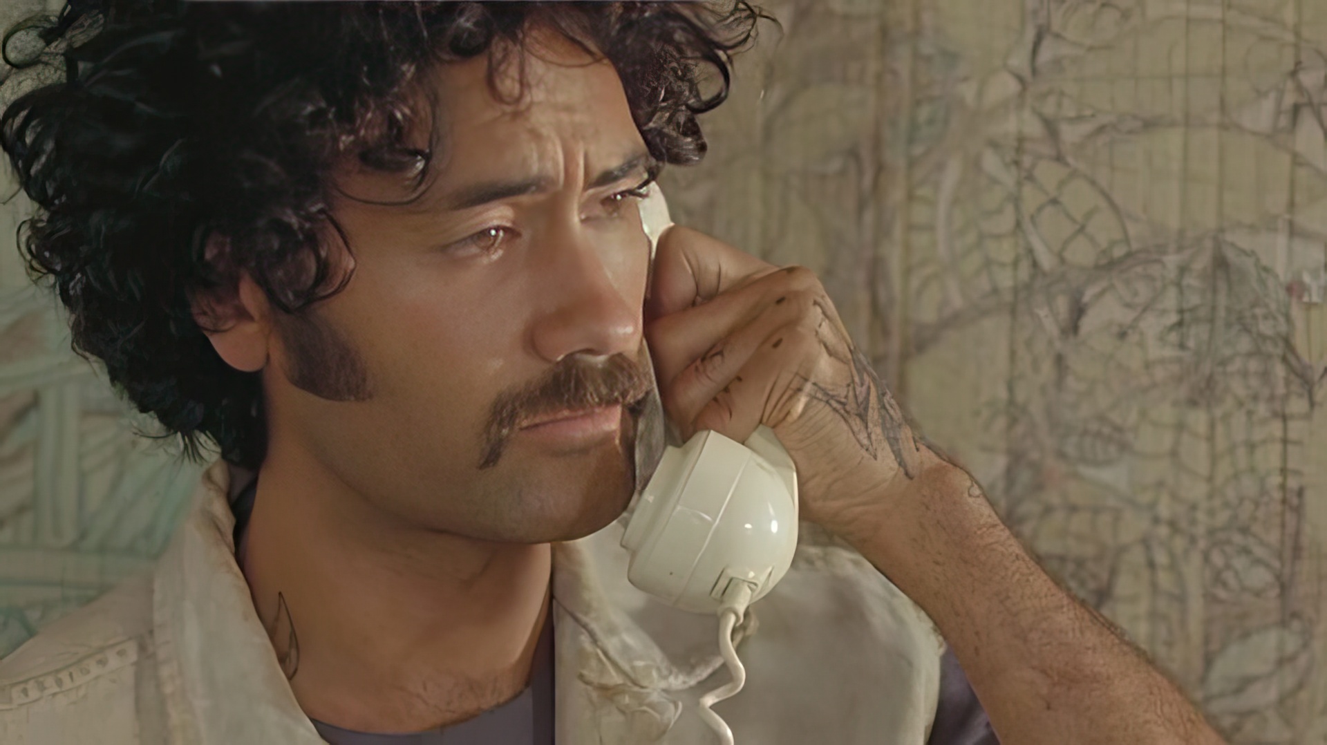 Taika Waititi all'inizio della sua carriera