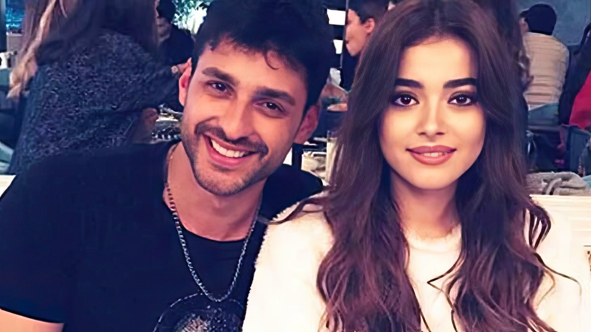 Hande Erçel e Ekin Mert Daymaz